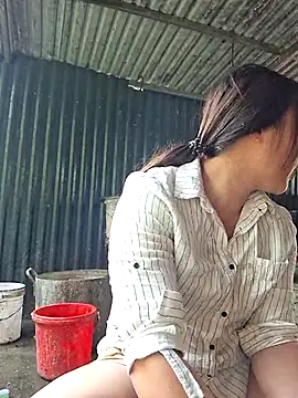 ALIENHR38 online show from 04-15-26, 01:23