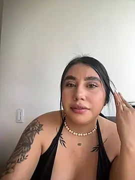 Snapshot of Sophie_Dreamss chatting on 06-25-26, 09:08 Sophie Dreamss online show from 06-25-26, 09:08