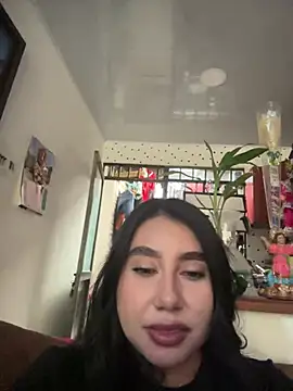 Snapshot of Sophie_Dreamss chatting on 07-12-26, 08:44 Sophie Dreamss online show from 07-12-26, 08:44