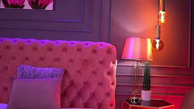 AishaaDevoe online show from 06-03-26, 06:35