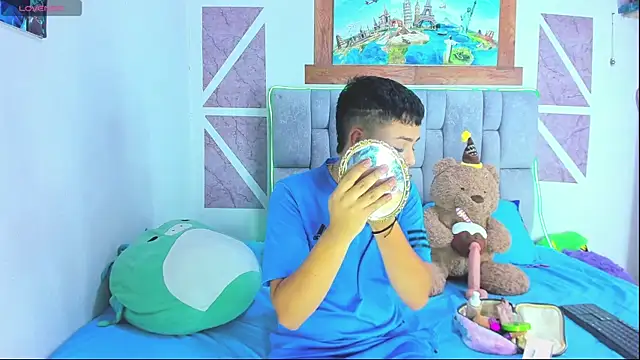 christopher Hot online show from 02-26-26, 05:23