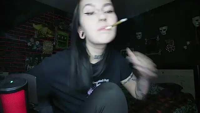 Snapshot of MessalinaOfficial chatting on 07-09-26, 04:16 MessalinaOfficial online show from 07-09-26, 04:16