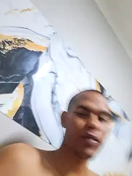 Snapshot of LuciousLyon chatting on 01-08-26, 09:39 LuciousLyon online show from 01-08-26, 09:39