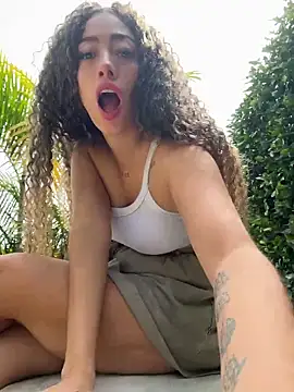 roxyrougee online show from 05-07-26, 02:44