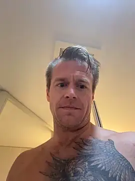 Snapshot of DILFiGuess11 chatting on 04-01-26, 03:53 DILFiGuess11 online show from 04-01-26, 03:53