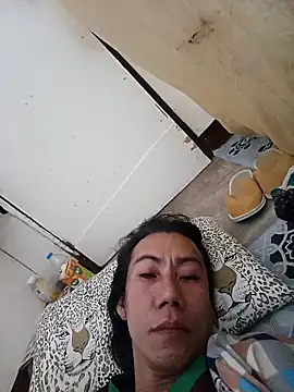 Snapshot of xx9inchesCOCKxx chatting on 11-16-25, 05:02 xx9inchesCOCKxx online show from 11-16-25, 05:02