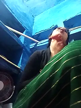 Jooli xx online show from 02-15-26, 03:53