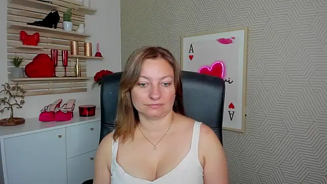 angelaSamt online show from 07-16-26, 05:35