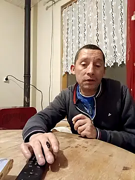 frederic198 online show from 10-27-25, 08:35