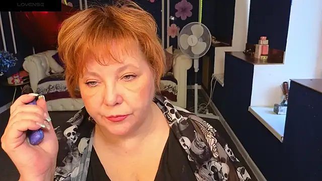 Kira Kenett online show from 05-28-26, 05:27