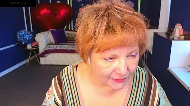 Kira Kenett online show from 05-31-26, 07:26