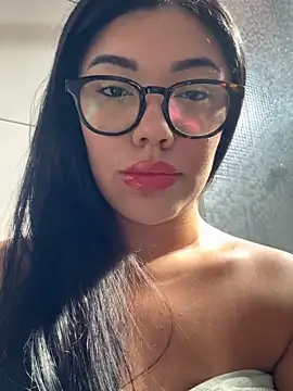 Snapshot of Alexa69xx chatting on 04-17-26, 05:38 Alexa69xx online show from 04-17-26, 05:38