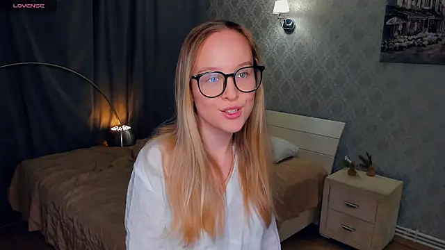 SoonMoor online show from 10-28-25, 06:10