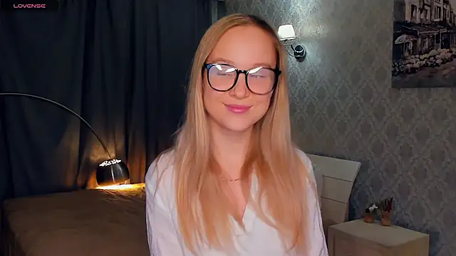 SoonMoor online show from 11-15-25, 06:59