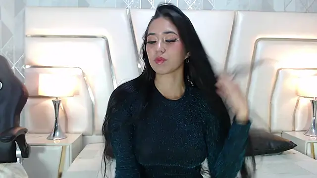 Snapshot of VioletPons chatting on 11-01-25, 07:49 VioletPons online show from 11-01-25, 07:49