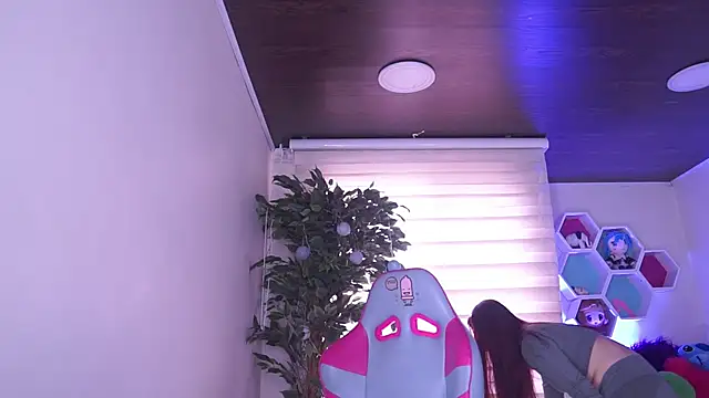 Rebecah 1 online show from 04-15-26, 08:31