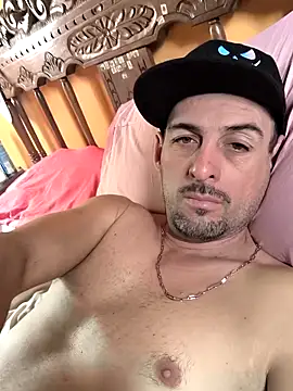 Snapshot of El_Andres_1 chatting on 03-07-26, 05:54 El Andres 1 online show from 03-07-26, 05:54