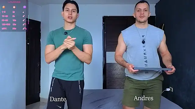 Snapshot of TeddyBear_07 chatting on 03-25-26, 12:00 TeddyBear 07 online show from 03-25-26, 12:00