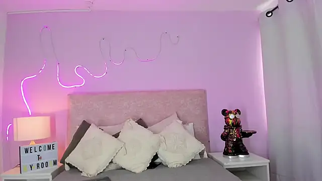 EmaRae1499 online show from 10-13-25, 07:58