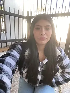 Adele Pinkk online show from 02-05-26, 01:05