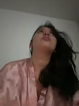 Snapshot of Angeldusttt chatting on 03-27-26, 03:01 Angeldusttt online show from 03-27-26, 03:01