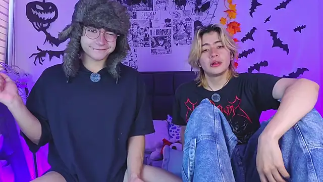 Snapshot of Vamps_Lovers chatting on 10-23-25, 01:10 Vamps Lovers online show from 10-23-25, 01:10