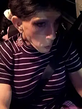 Snapshot of mistismoker chatting on 04-16-26, 04:02 mistismoker online show from 04-16-26, 04:02