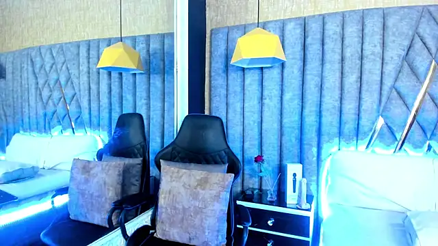 SkylerBloomm online show from 02-16-26, 03:35