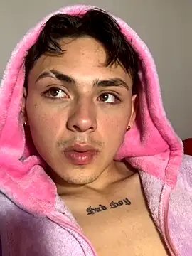 Vittorio 19 online show from 09-12-25, 07:52