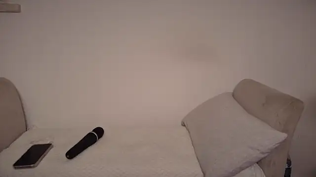 Petite36 online show from 05-22-26, 08:25