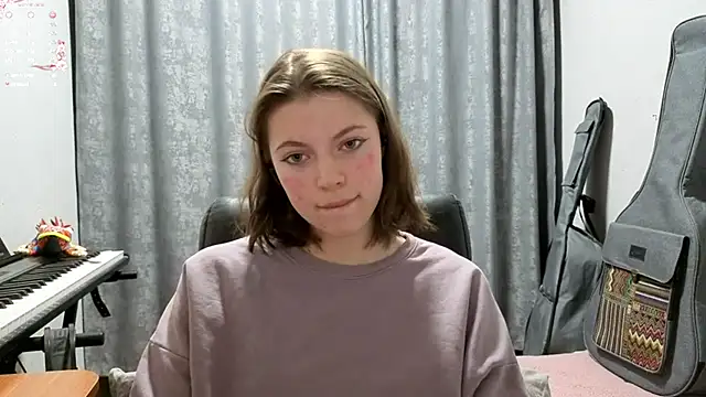CutieAnny online show from 05-26-26, 08:38