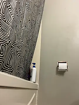 Snapshot of kyle_YEG chatting on 02-12-26, 01:11 kyle YEG online show from 02-12-26, 01:11