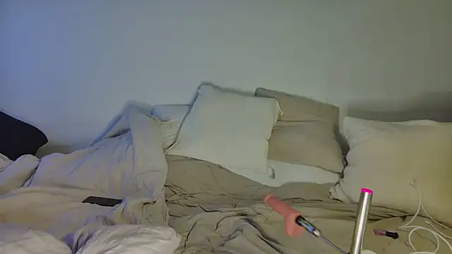 Horny mom40 online show from 10-10-25, 08:41