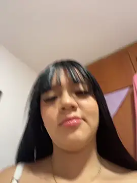 Snapshot of tony_and_katy chatting on 04-10-26, 12:43 tony and katy online show from 04-10-26, 12:43