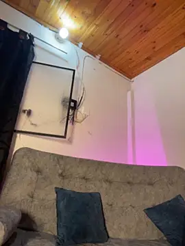 Snapshot of tony_and_katy chatting on 04-16-26, 12:22 tony and katy online show from 04-16-26, 12:22