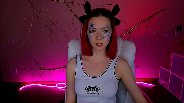 KimBoydd online show from 11-28-25, 08:17