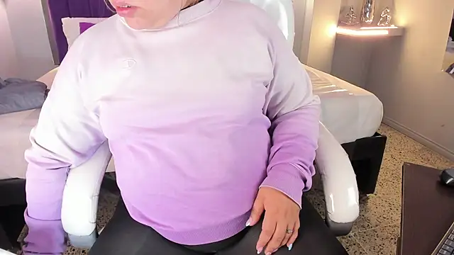 Miss Francheska online show from 03-12-26, 11:49