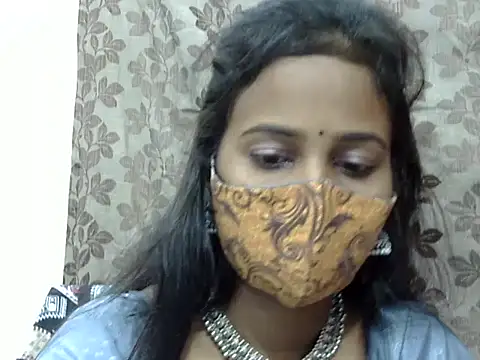 Hott Noor online show from 09-18-25, 03:03