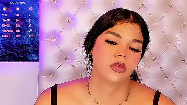 Valeria Swett  online show from 05-17-26, 09:11