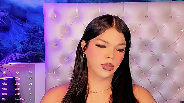 Valeria Swett  online show from 05-31-26, 08:43