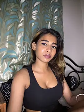 STRIP GLOW online show from 02-27-26, 07:36