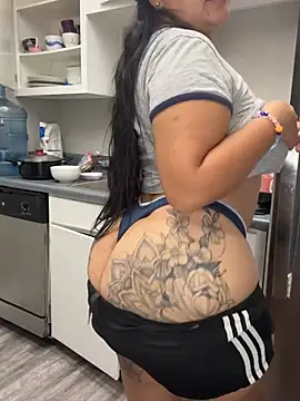 latina curvy22 online show from 04-22-26, 07:26