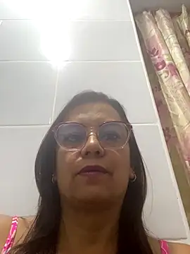 YadiraOrozco online show from 09-10-25, 08:42