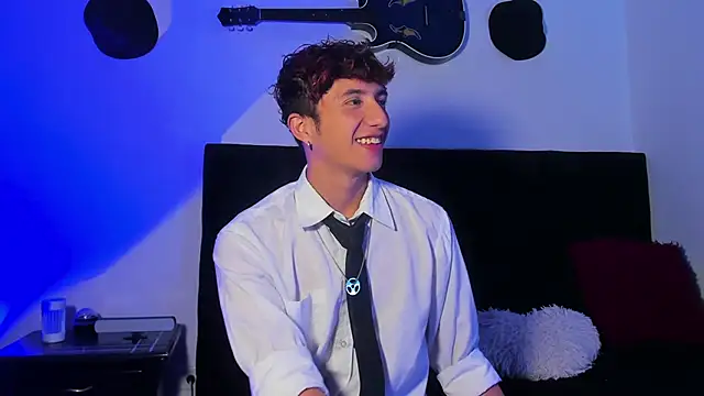 mhatias  online show from 04-13-26, 04:29