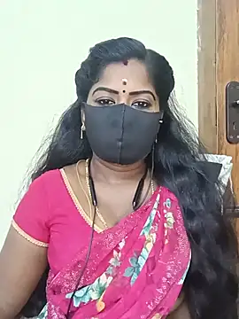 Snapshot of tamilammukuttyy chatting on 06-25-26, 02:33 tamilammukuttyy online show from 06-25-26, 02:33