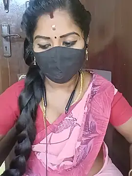 Snapshot of tamilammukuttyy chatting on 07-18-26, 05:50 tamilammukuttyy online show from 07-18-26, 05:50