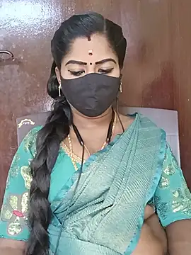 Snapshot of tamilammukuttyy chatting on 07-23-26, 02:53 tamilammukuttyy online show from 07-23-26, 02:53