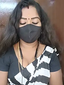 Snapshot of tamilammukuttyy chatting on 07-26-26, 03:58 tamilammukuttyy online show from 07-26-26, 03:58