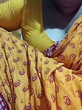 Snapshot of desi_boudi87 chatting on 03-16-26, 05:06 desi boudi87 online show from 03-16-26, 05:06