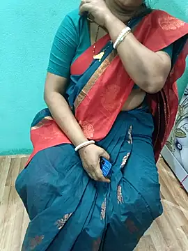 Snapshot of desi_boudi87 chatting on 03-17-26, 11:13 desi boudi87 online show from 03-17-26, 11:13